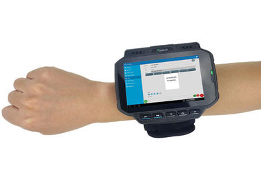 เครื่องสแกนบาร์โค้ดสวมใส่ได้ปลอกแขนขั้วข้อมูล Android PDA พร้อมหน่วยความจำ WT04